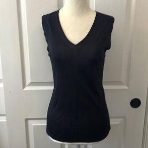 Anne Klein Sleeveless VNeck sweater Top Navy